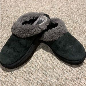 PRE LOVED UGG Slippers
